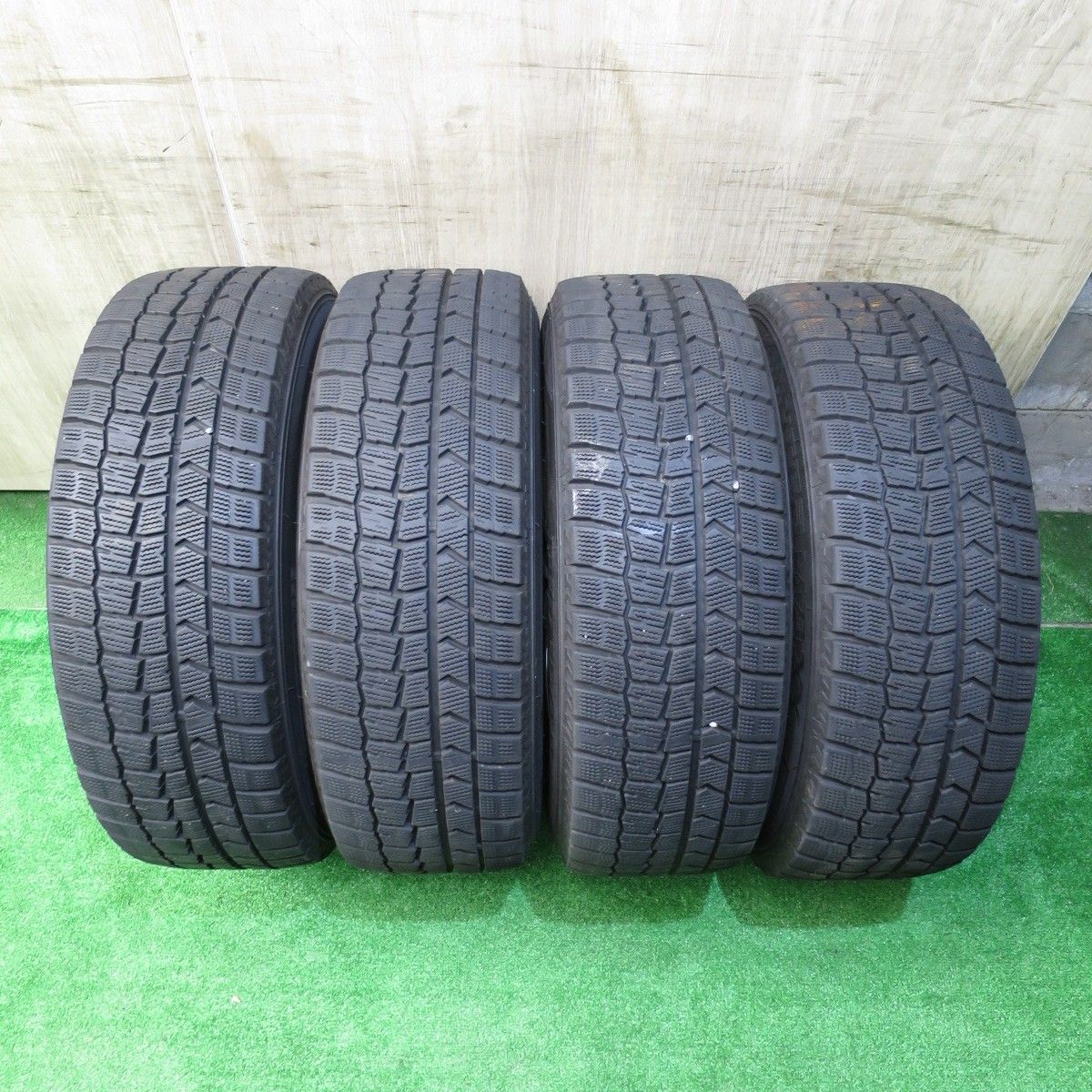 205|60R16 ダンロップ