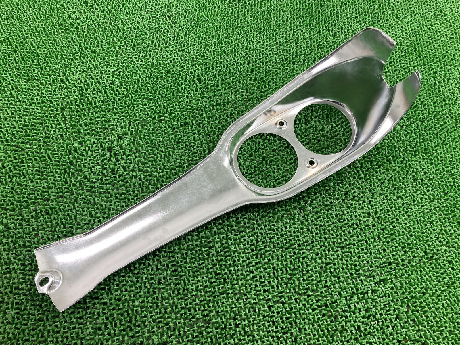 トライアンフ　スピードツイン　スクランブラー　純正タンク　新車外し トライアンフ スピードツイン スクランブラー 純正タンク 新車外し