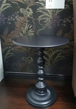 サイドテーブル