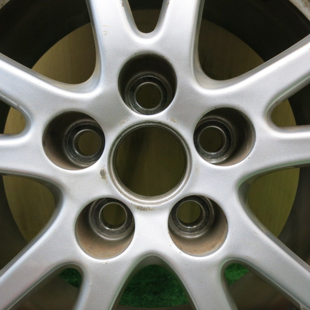 EG02