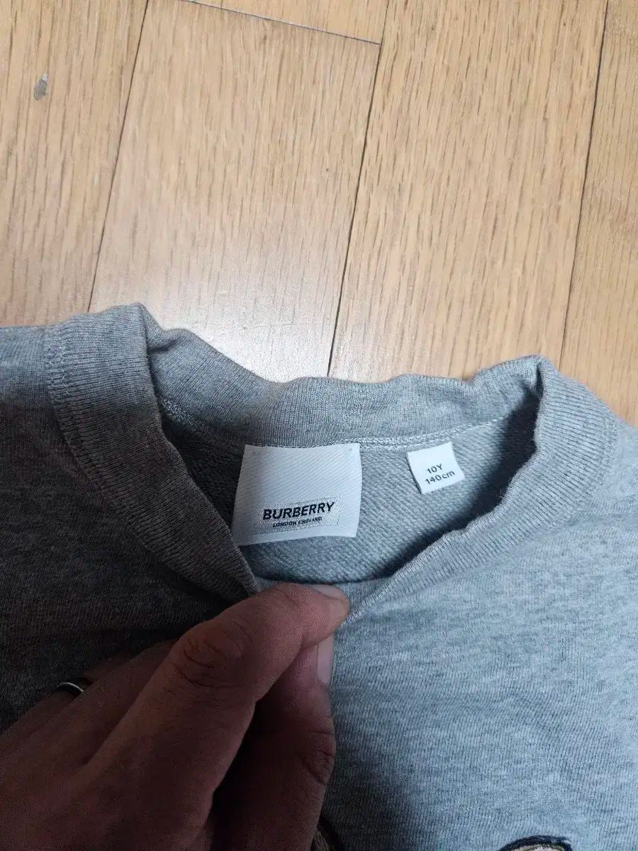 バーバリー BURBERRY キッズ トレーナー Burberry キッズトレーナー 6Y