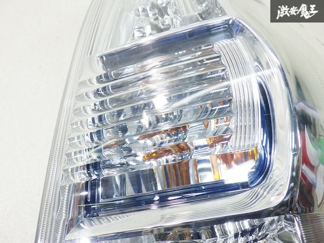 トヨタ 純正 ZVW40 プリウスα プリウス アルファ 前期 LED テール