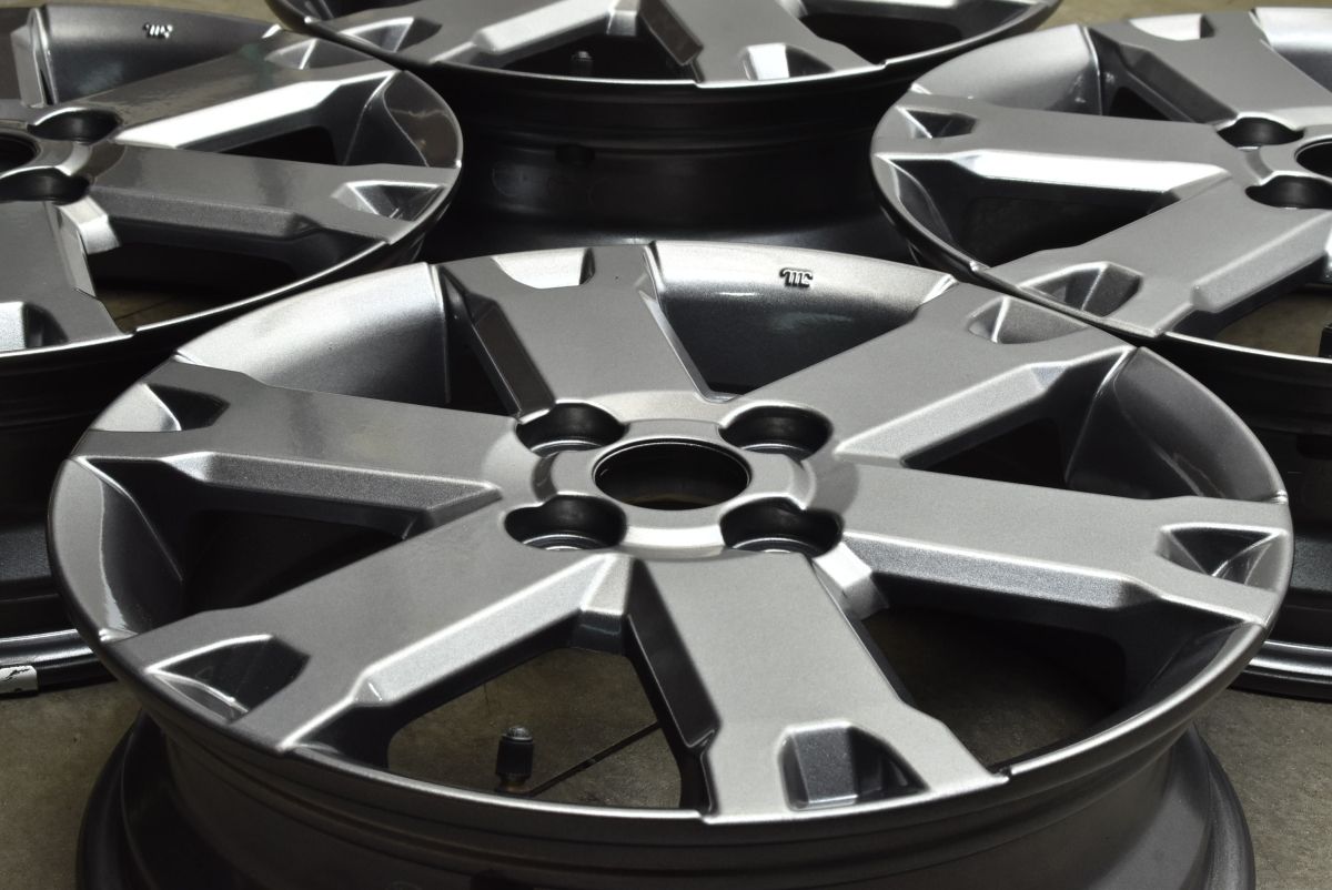 新車外し品】ダイハツ タント ファンクロスターボ 純正 15in 4.5J +45