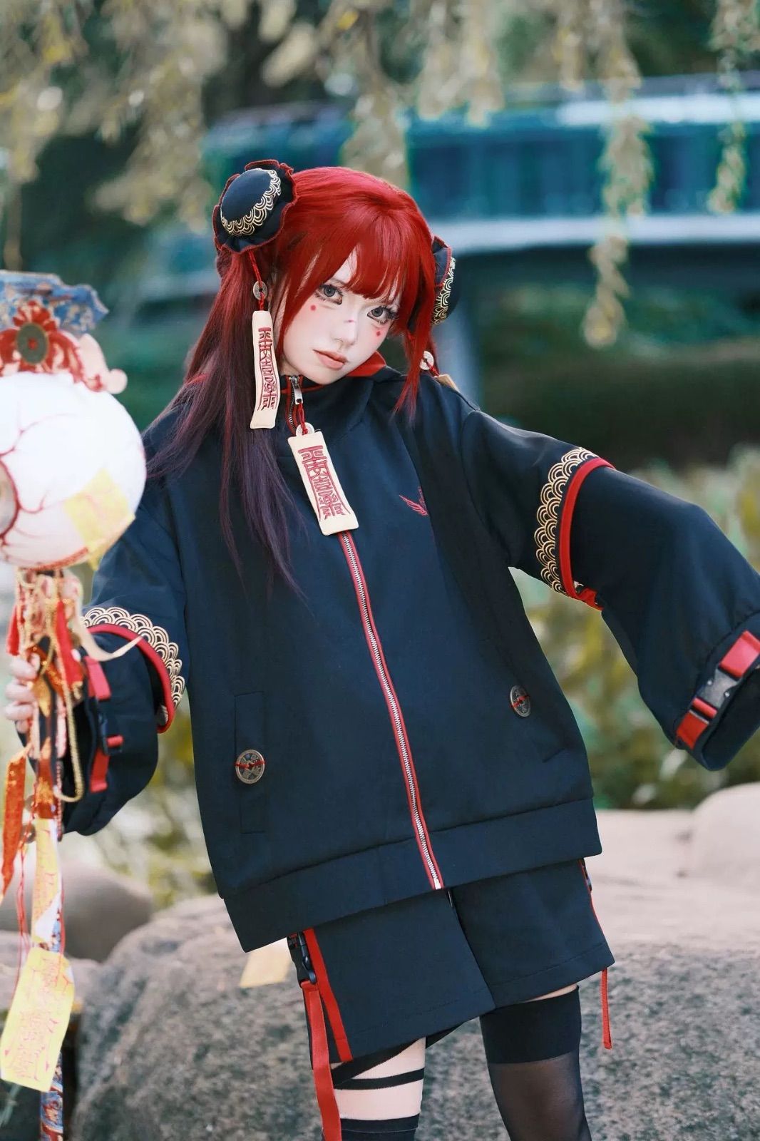 赤 キョンシー コスプレ 衣装 レディース メンズ ユニセックス 闇かわいい 中華風 ゴシック ブルゾン ジャケット ショートパンツ セットアップ 仮装 学園祭 文化祭 ハロウィン 撮影 衣装 個性派 ファッション 10代 20代 コスチューム ハロウィン