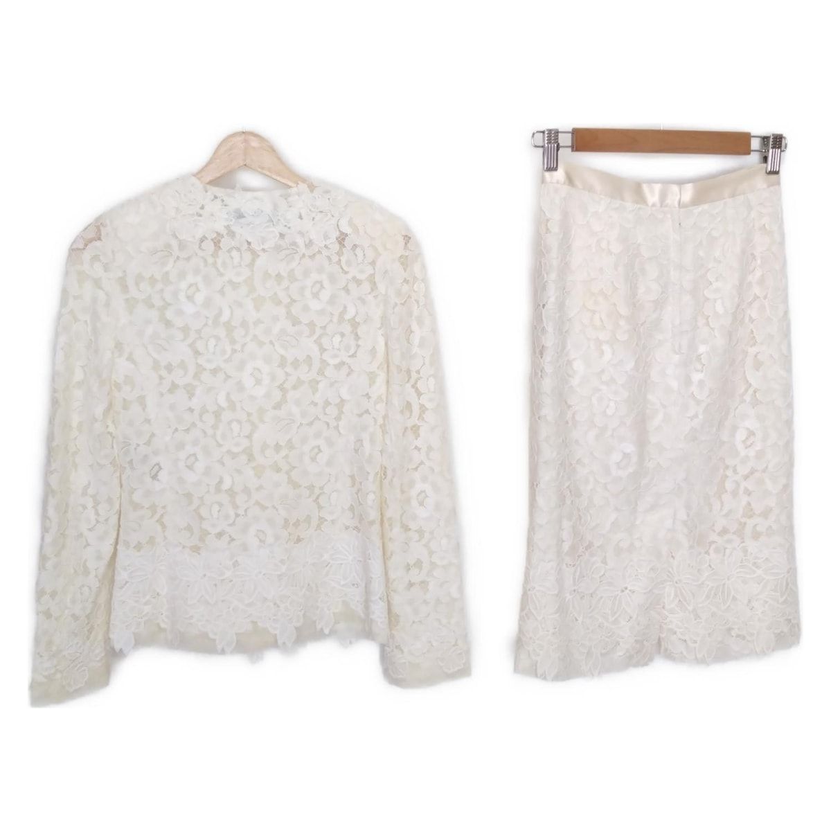 DOLCE-GABBANA ドルチェアンドガッバーナ スカートセットアップ レディース - アイボリー レース 肩パッド