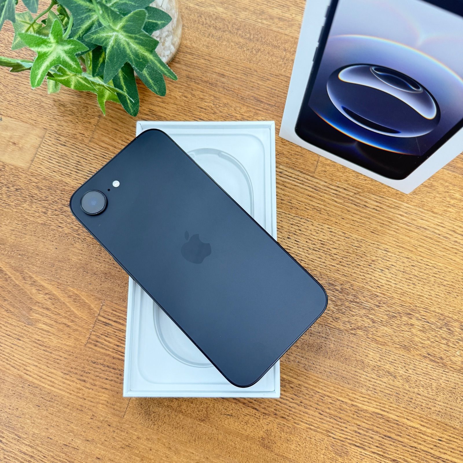 iPhone 16e 128GB ブラック SIMフリー 送料無料