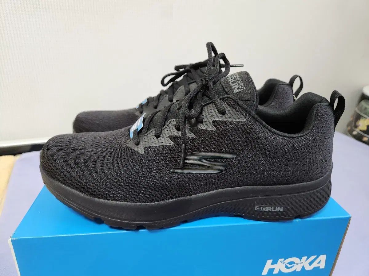 SKECHERS スケッチャーズ ランニングシューズ 285mm -