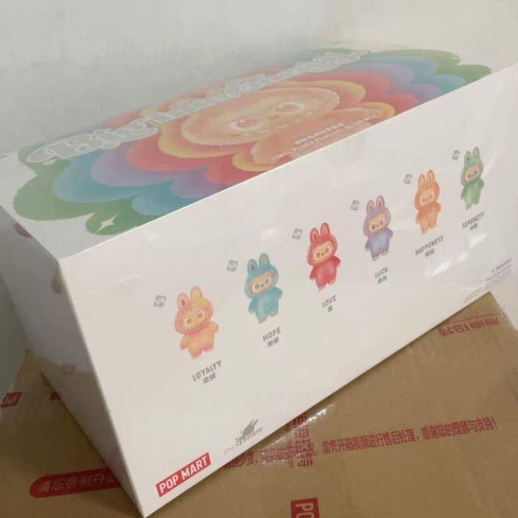 正規品 LABUBU POPMART Big into Energy ぬいぐるみ ペンダント
