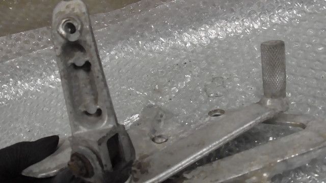 コブラ GJ73A-107xxx の ステップ ブレーキペダル 1757556104 BRIGHTFACE_UK