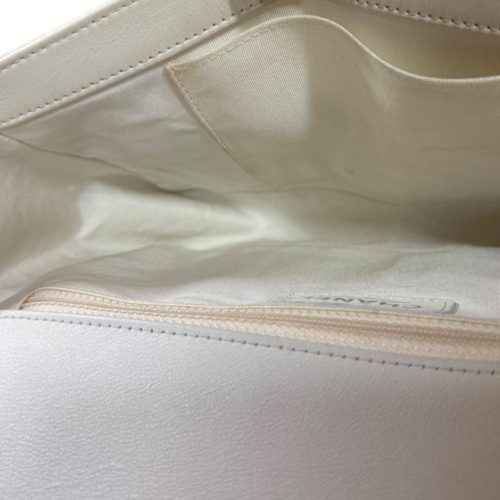 シャネル ボーイシャネル ショルダーバッグ レザー A92193 ホワイト