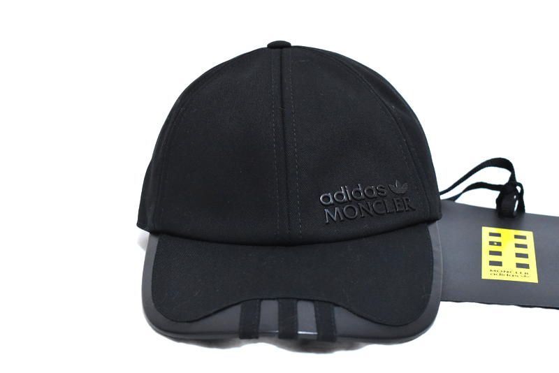新品 adidas × MONCLER ベースボールキャップ 国内正規品
