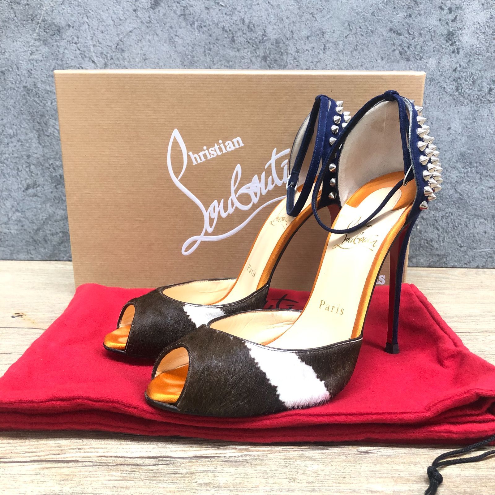 Christian Louboutin クリスチャンルブタン パンプス 37 2/1