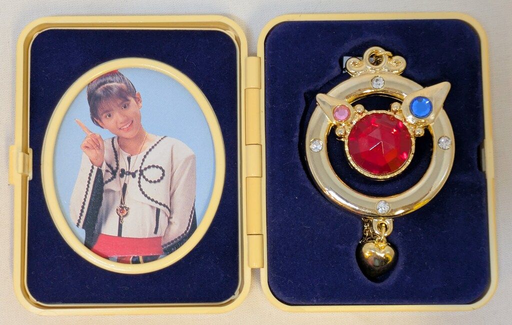 魔法少女 ちゅうかなぱいぱい とってもすてきなペンダント【希少】入手困難 魔法少女ちゅうかなぱいぱい！ とってもすてきなペンダント - 魔女っ子