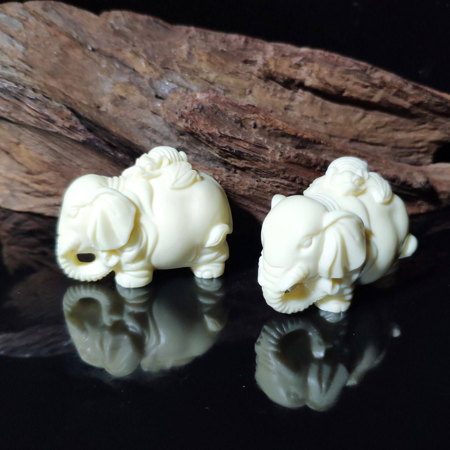 Y2555 高級彫刻 象モチーフ 置物 オブジェ 重量318.2g Y2555 高級彫刻 象モチーフ 置物 オブジェ 重量318.2g