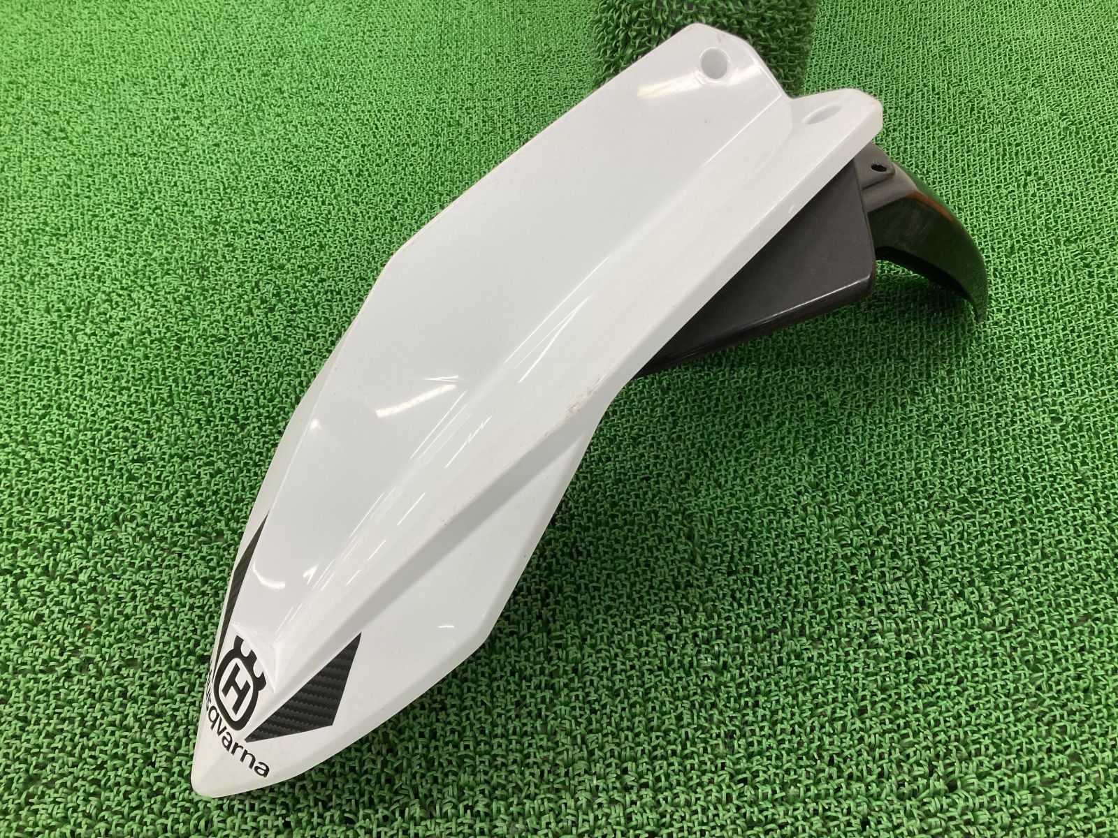 UFO製ハスクバーナ フロントフェンダー 白/黒 社外 中古 バイク 部品 Husqvarna 11-13年 TC449 TE449 TC499 TE499