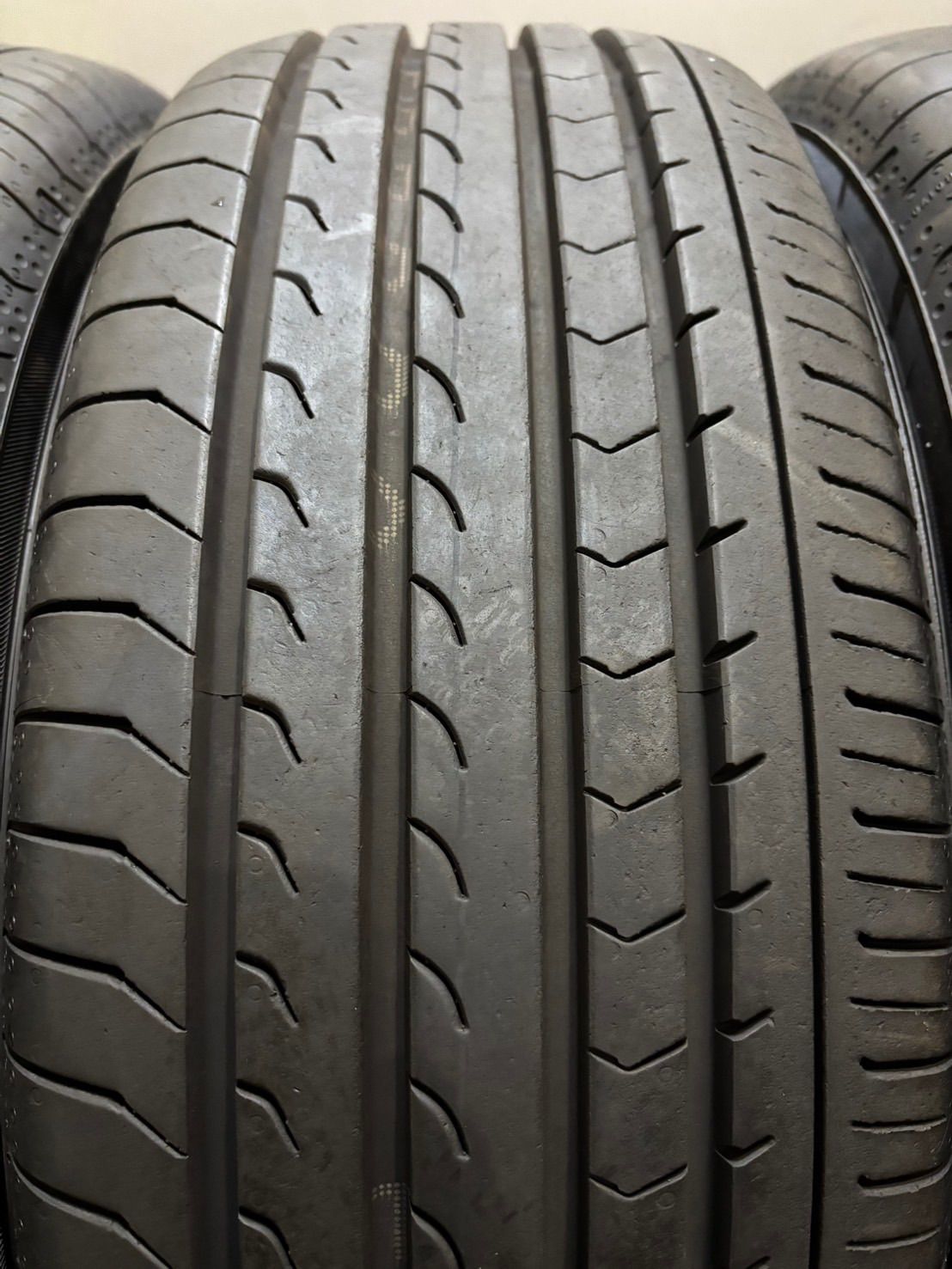 YOKOHAMA BluEarth-RV