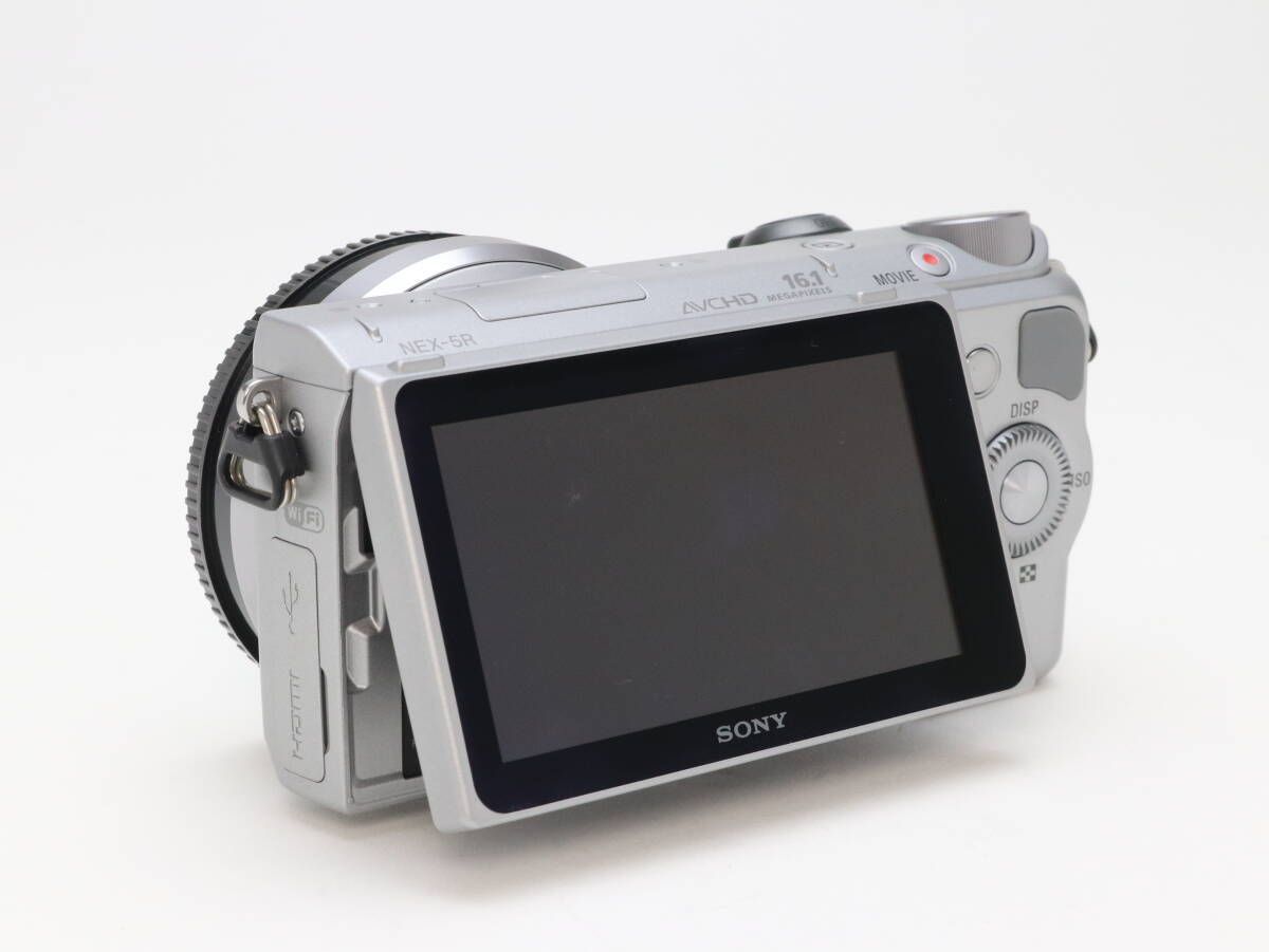ショット数10518回 OLYMPUS E-P5 ホワイト 新品充電器付属 ショット数10518回 OLYMPUS E-P5 ホワイト 新品充電器付属