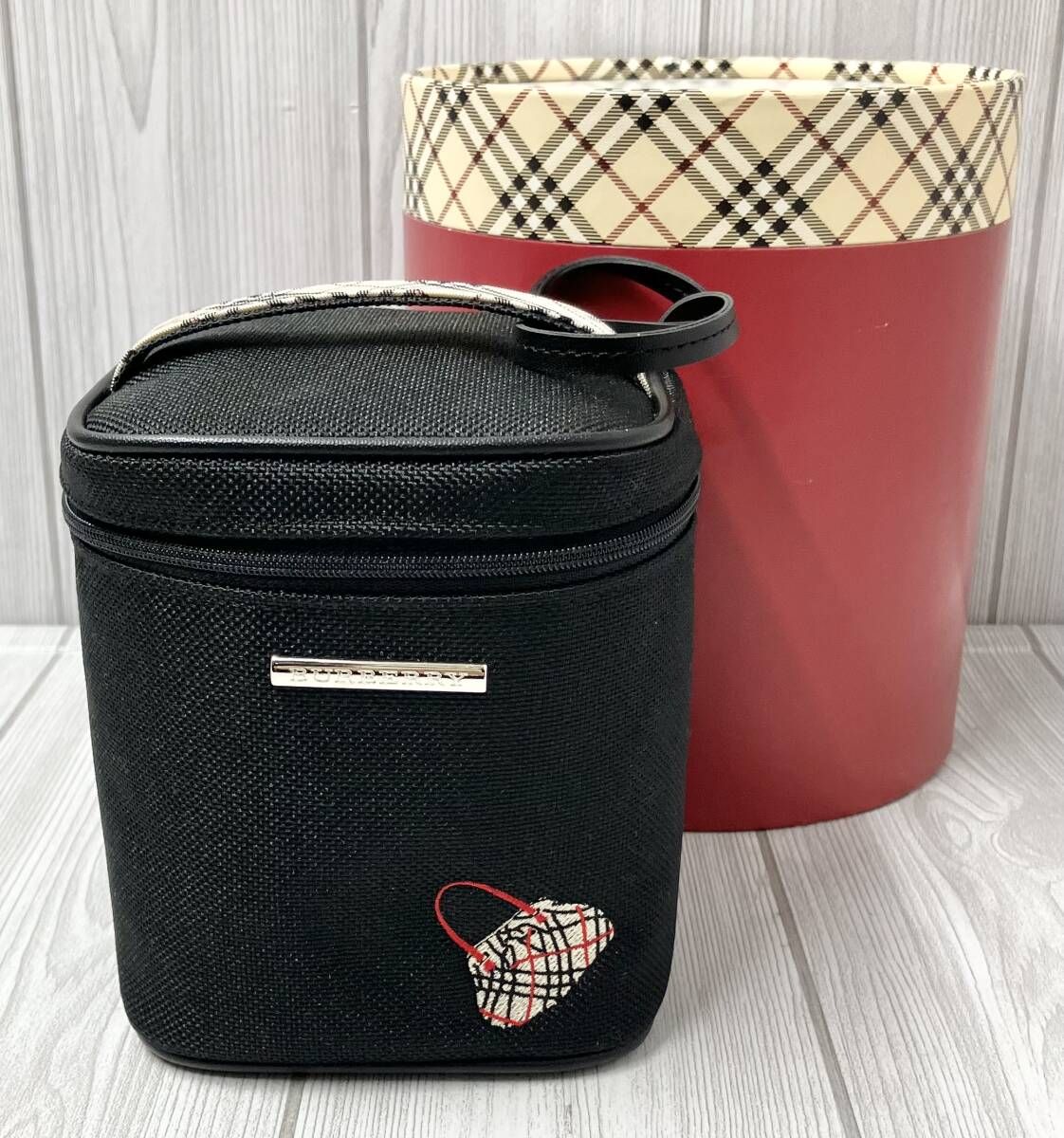 BURBERRY バーバリー バニティ ポーチ ミニバッグ ブラック
