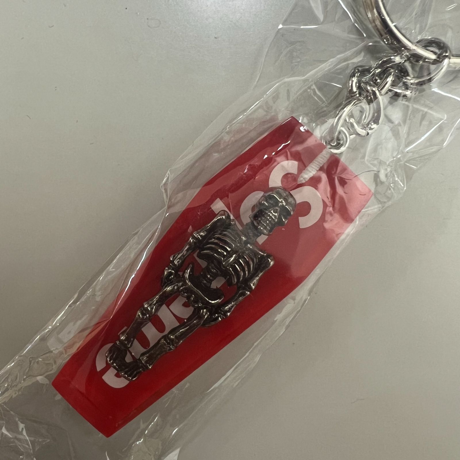 新品 Supreme Skeleton Keychain スカル スケルトン キーホルダー