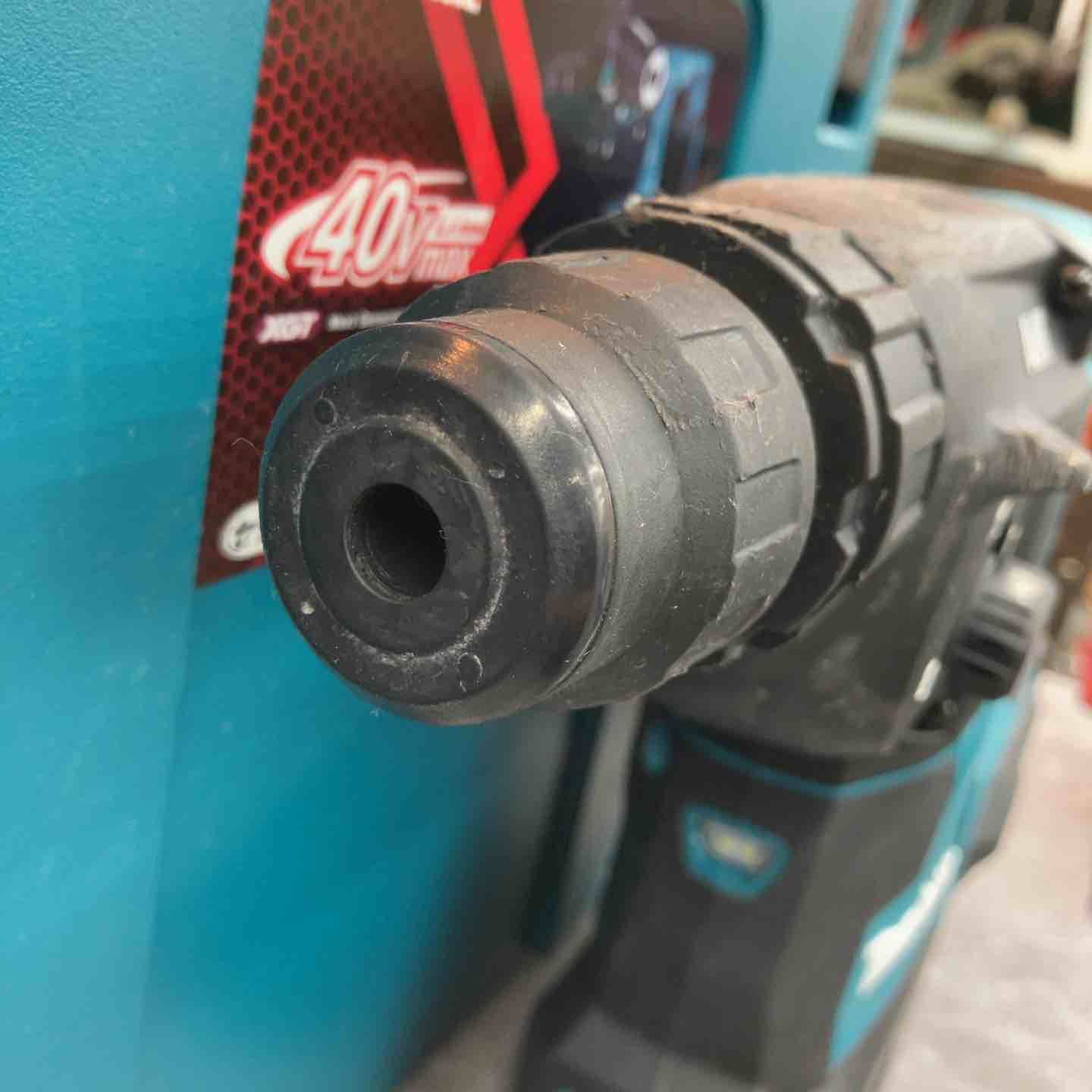 マキタ makita コードレスハンマドリル HR001GZK 40Vmax 八潮店