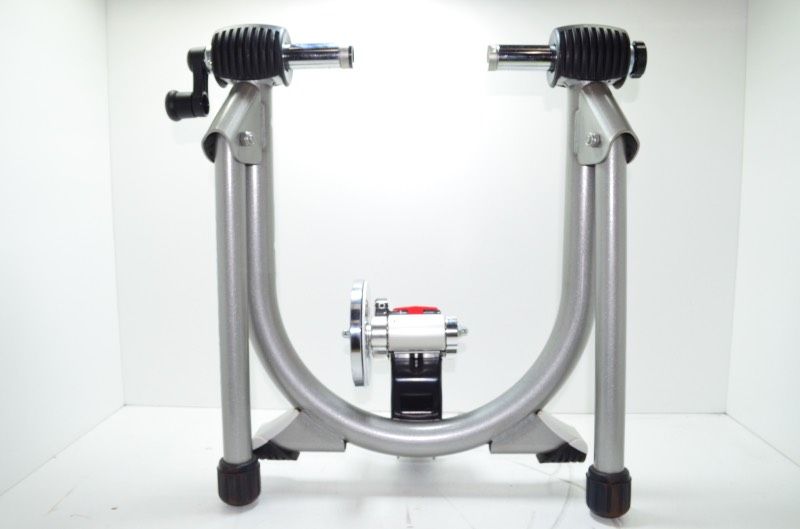 Q 固定ローラー台