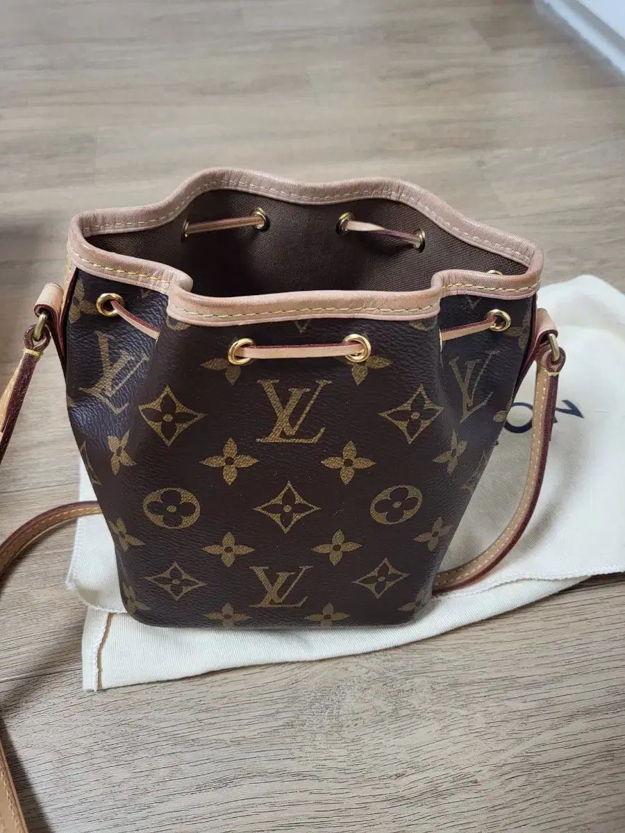 Vuitton ルイヴィトン