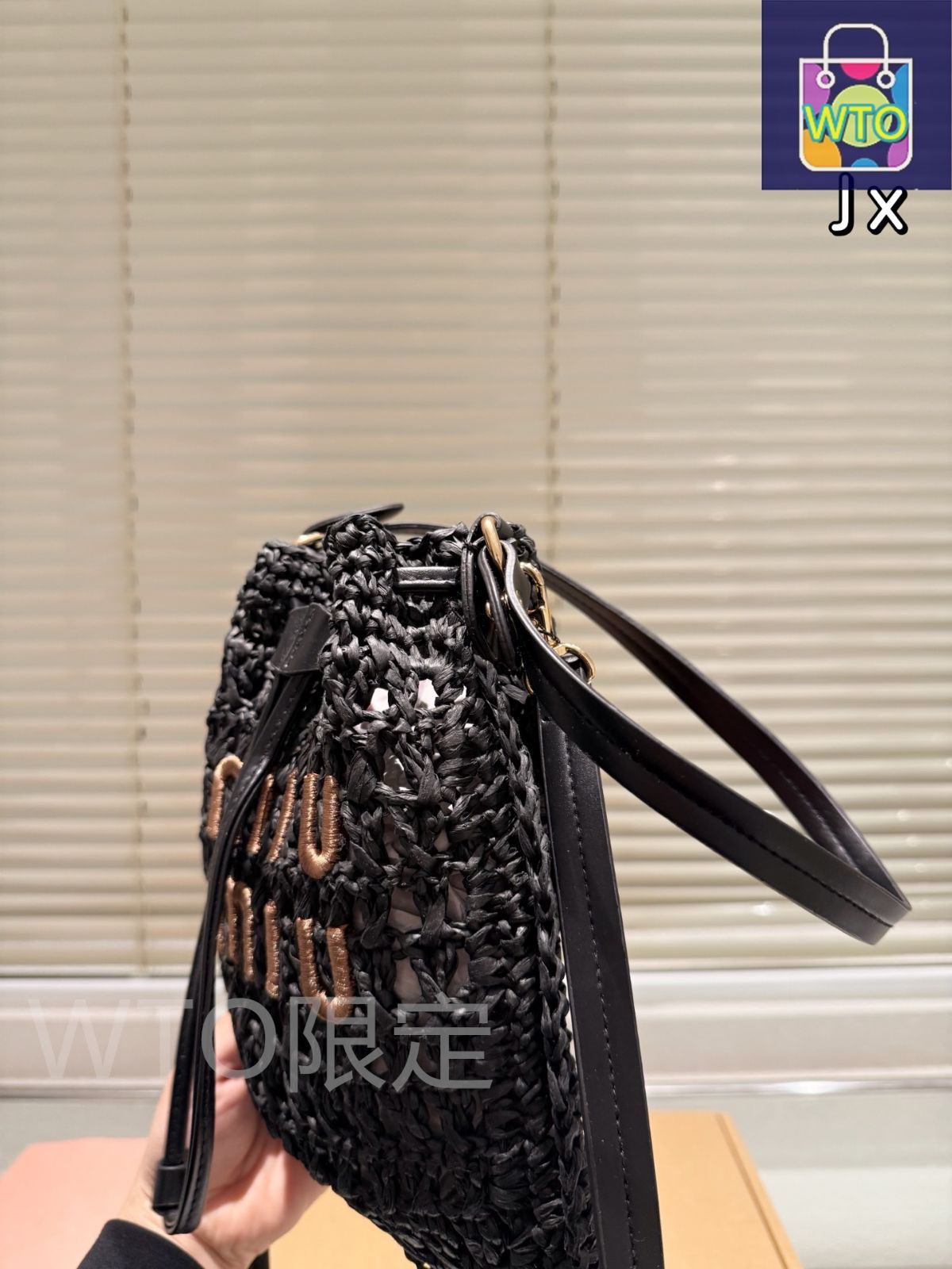 ミュウミュウ正規品/関税送料込み ウーブン トートバッグ 三越伊勢丹 | MIU MIU/ミュウミュウ通販 | レザー トートバッグ