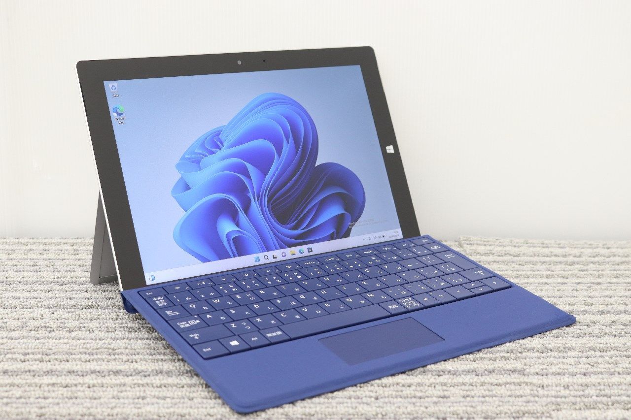 ★送料無料 / Microsoft / Surface 3 / CPU:x7-Z8700@1.60GHz / メモリ：4GB / SSD:64GB / OS:Windows 11 Pro