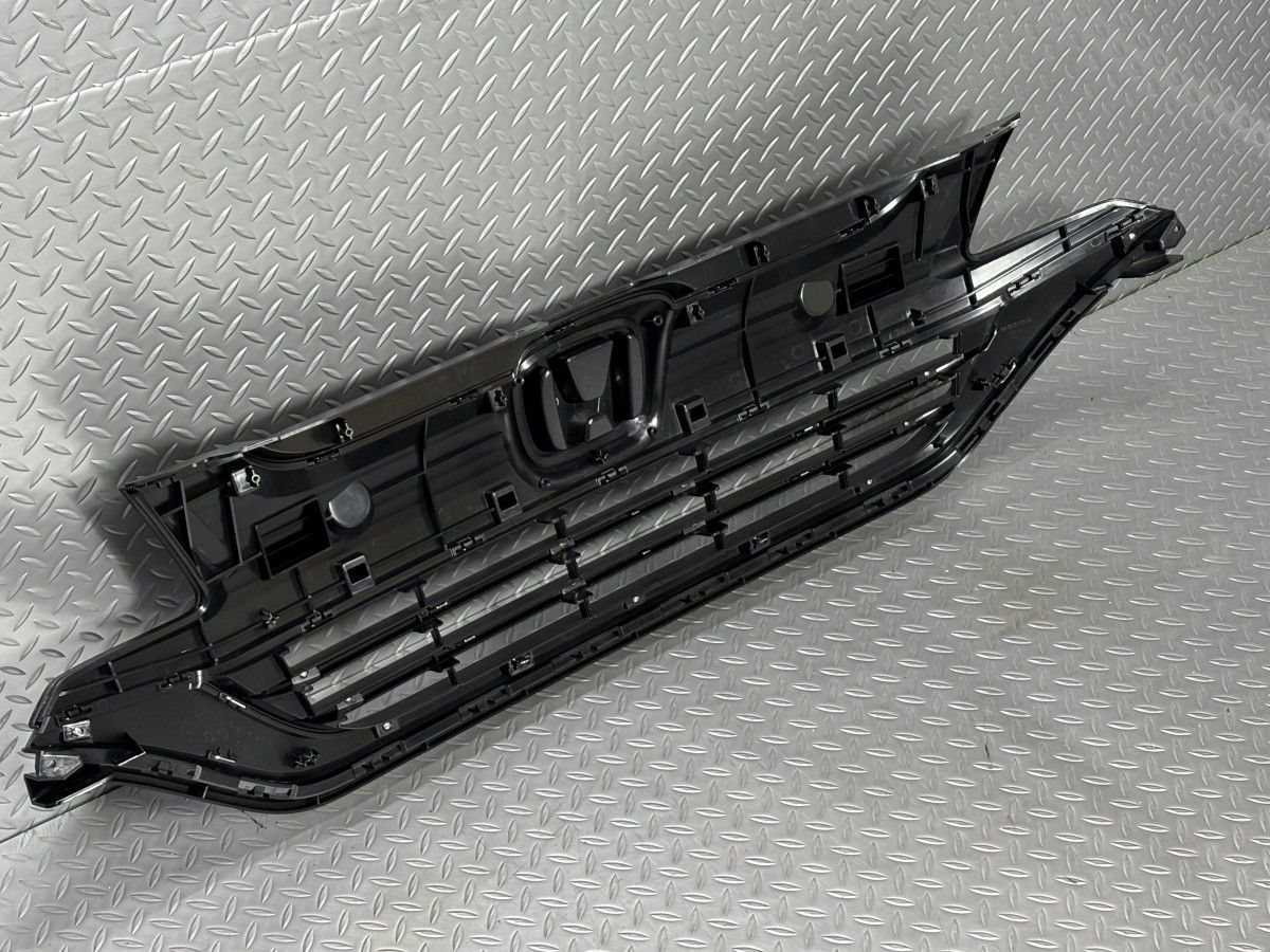 送料無料【新車外し】GB5/6 フリード 前期 純正 フロントグリル