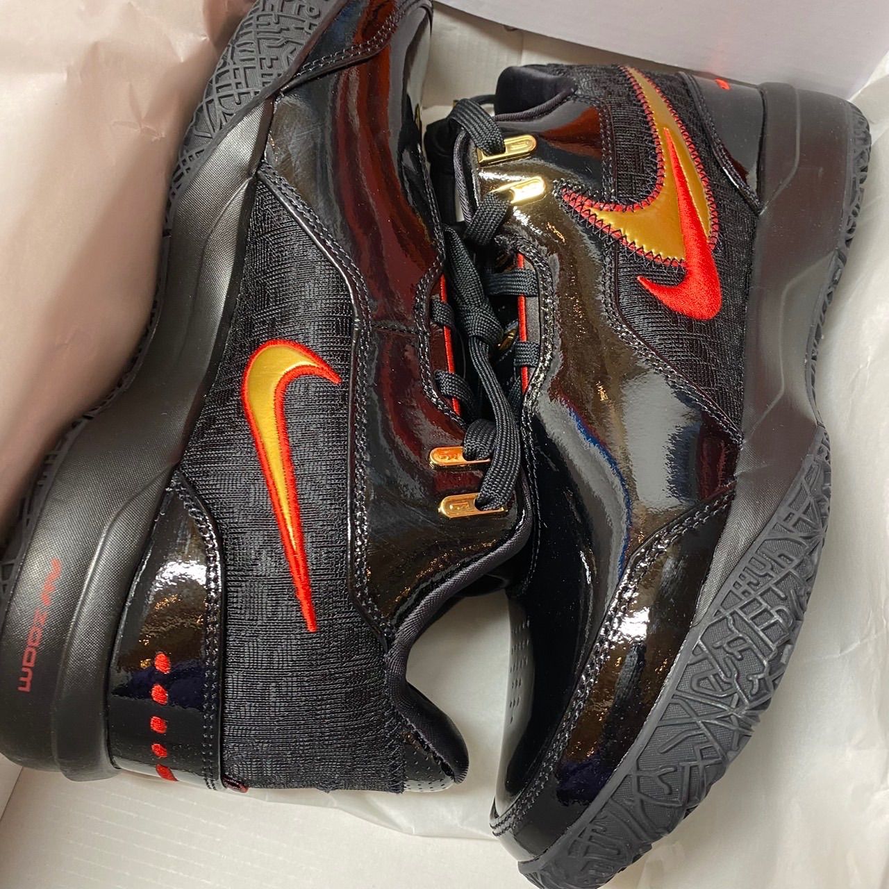 NIKE ナイキ レブロン NXXTGEN ブラック レッド ゴールド 26cm ナイキ レブロン NXXT Gen ブラック レッド ゴールド 26.5cm - メルカリ