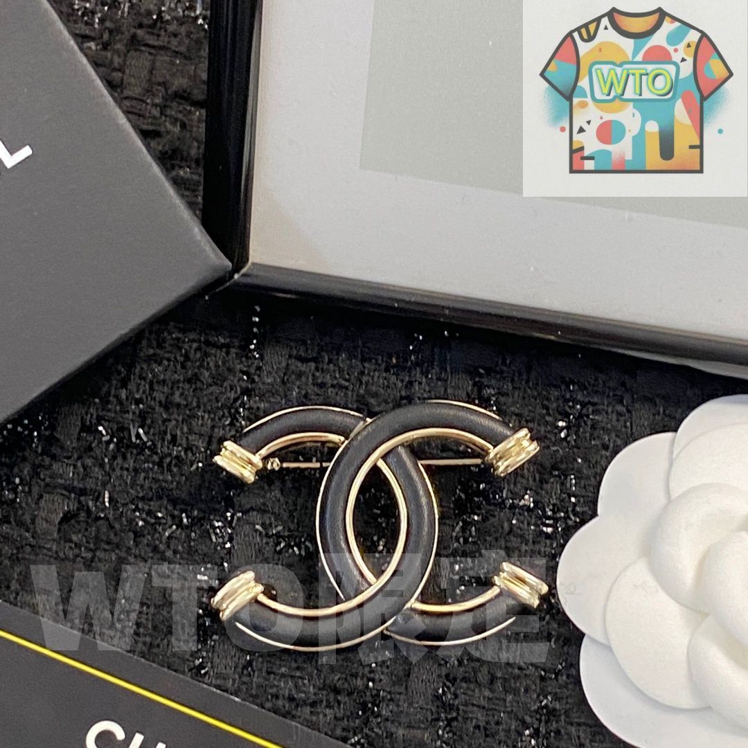 【匿名配送】CHANELシャネル　レザー　ブローチ　❤︎ 中古】 CHANEL シャネル ブローチ B23B ココマーク レザー