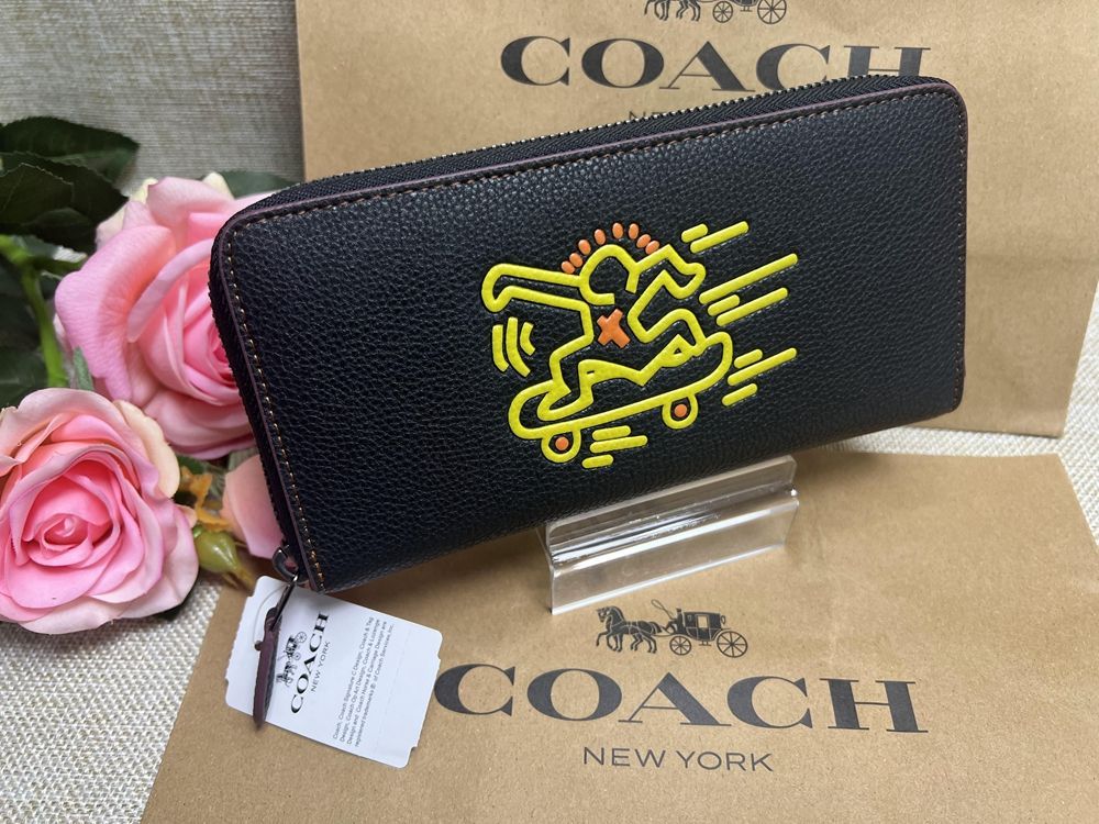 COACH 財布 コーチ 長財布 アコーディオン ラウンドジップ レザー ブラック キース ヘリング プレゼント 年末年始 新年 お祝い 贈り物 吉日  ギフト 母の日 父の日 財布 メンズ ファッション 新品 未使用 - メルカリ