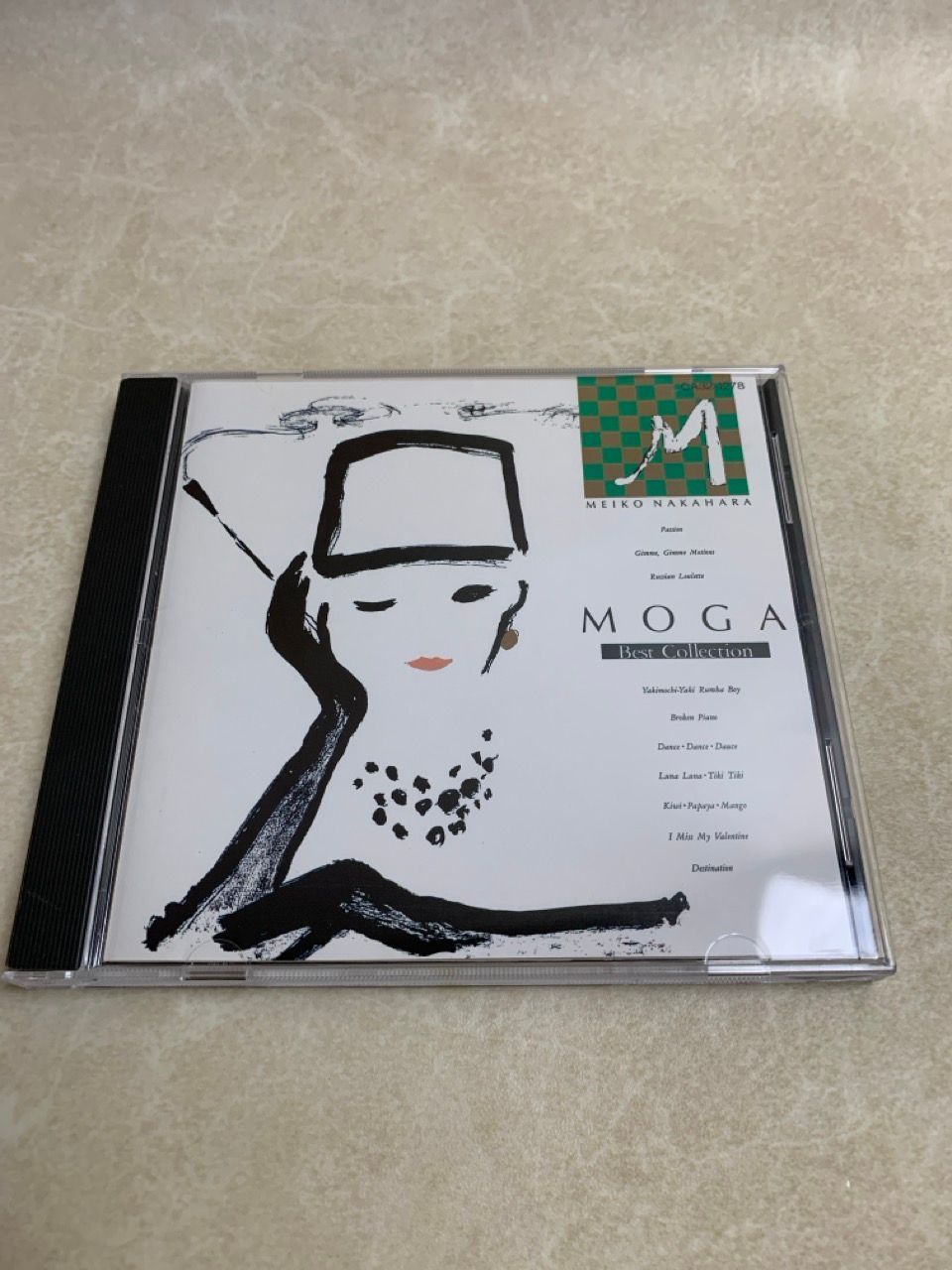 希少レア【カセットテープ】中原めいこ「MOGAモガーベスト・コレクション」です。 希少レア【カセットテープ】中原めいこ「MOGAモガーベスト