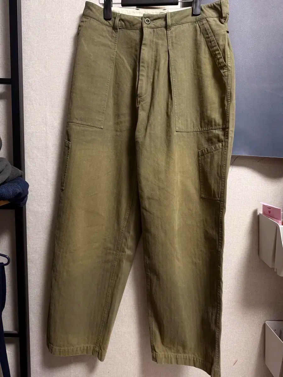 ベヘベア ウィートパンツ オリーブ 3