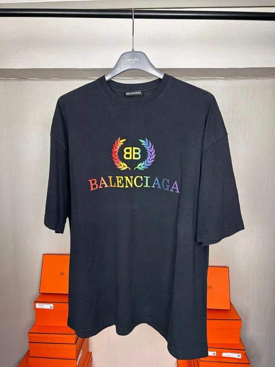 バレンシアガ Tシャツ レインボー 半袖