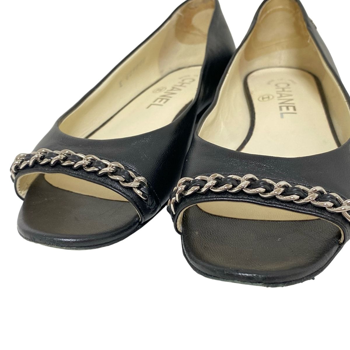 CHANEL ブラックレザー フラットシューズ サイズ361/2 CHANEL(シャネル) フラットシューズ 351/2C レディース - G29800