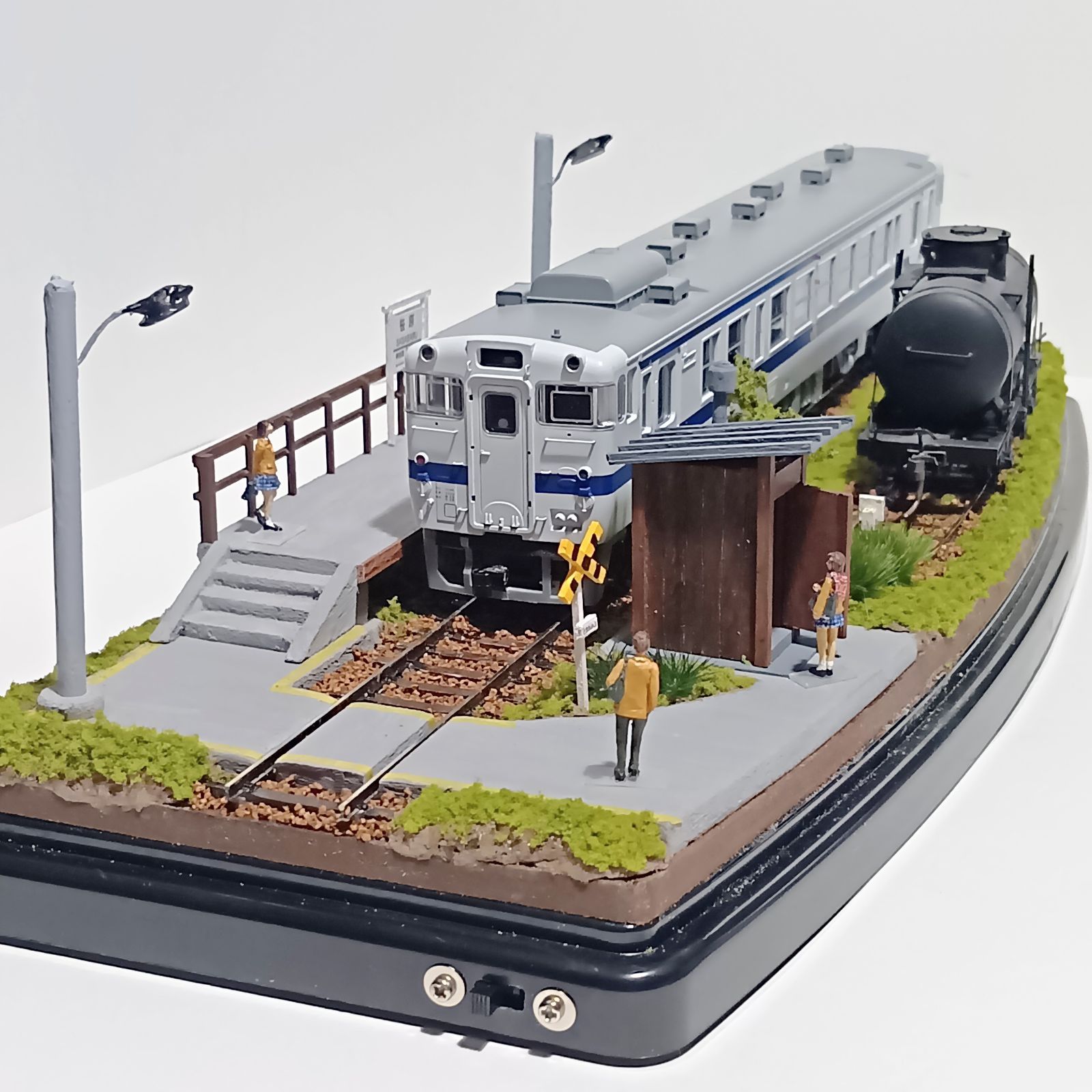 鉄道模型 HOゲージ ジオラマ 車両展示台(無人駅) - メルカリ