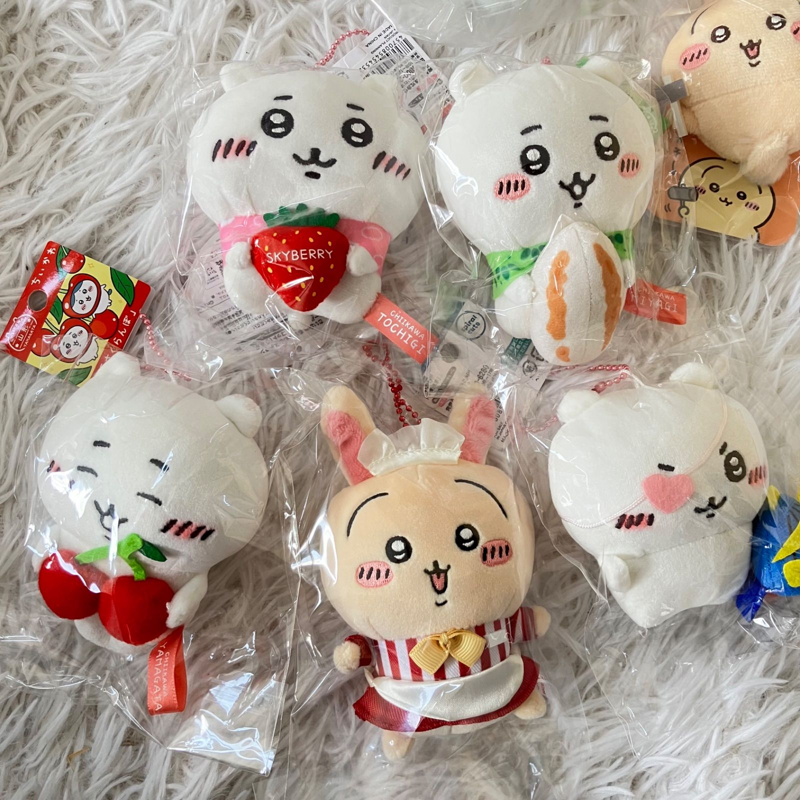 新品　ちいかわ　エニマイくじ　うさぎ　まとめ売り　4点 ちいかわ 全品新品未開封 ご当地ちいかわ うさぎだらけくじ