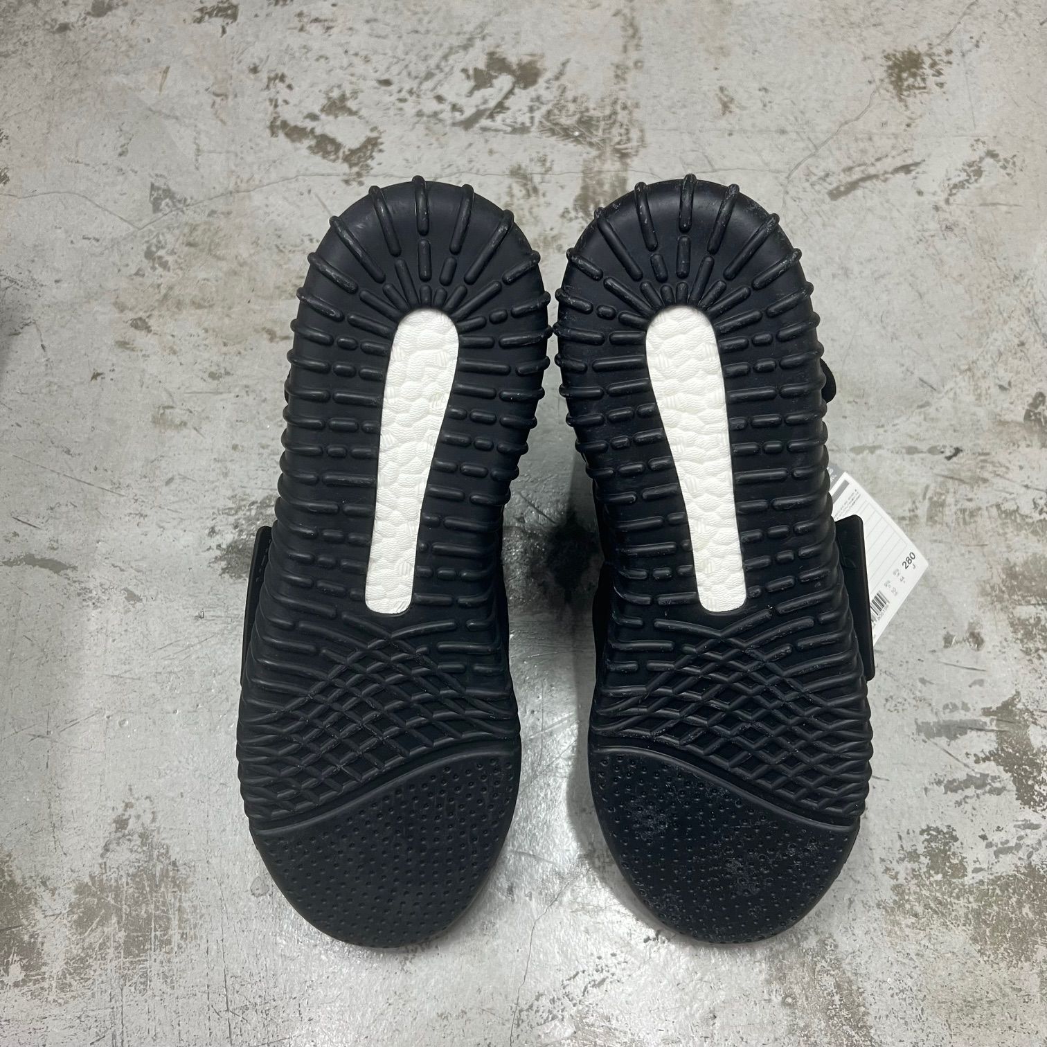 国内正規 新品 adidas YEEZY Boost 750 Triple Black BB1839 イージー 