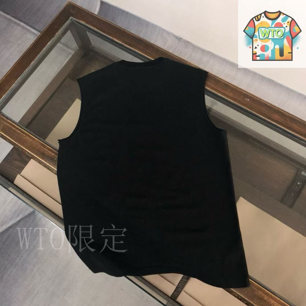 SONO！FENDIベスト！ FENDI コントラストパネル ニットベスト | グレー | FARFETCH JP