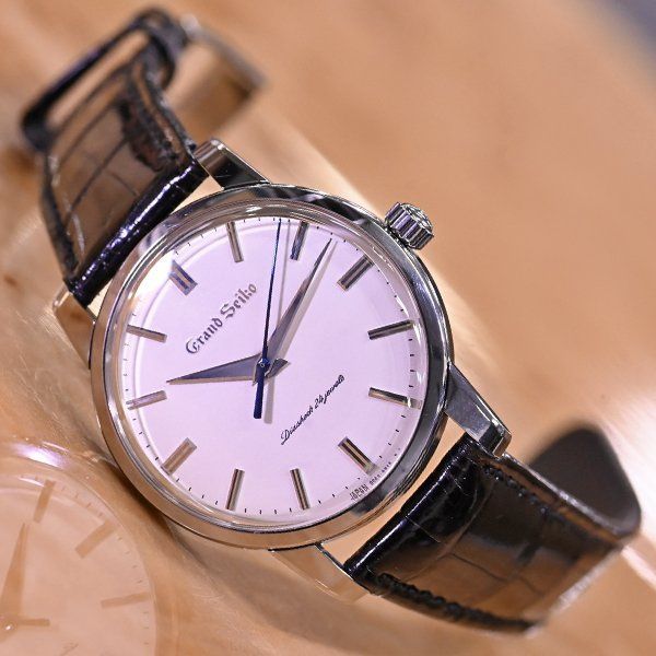 本物 極上品 セイコー極希少 130周年記念限定モデル SBGW033 グランドセイコー メンズウォッチ 紳士手巻腕時計 純正ベルト 尾錠 箱 保証書