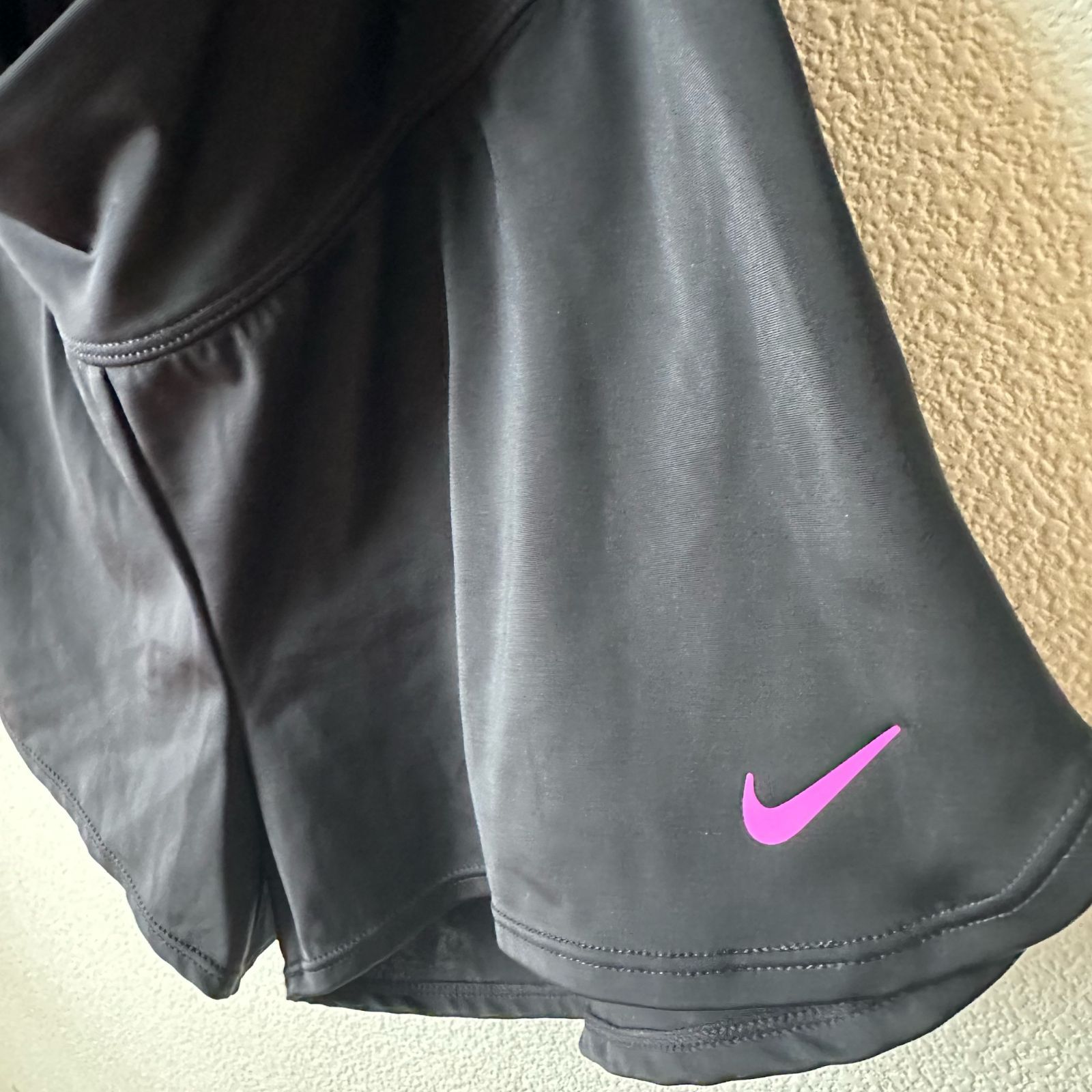 https://assets.mercari-shops-static.com/-/large/plain/YhgpLmqmGQhKwC23k9TMKV.jpg@jpg