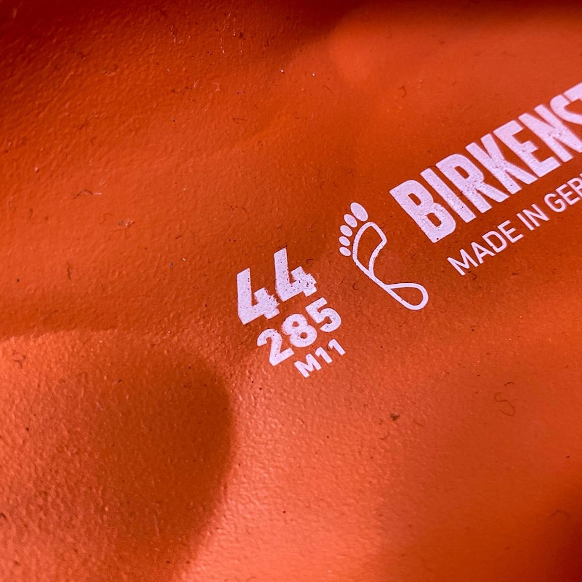 BIRKEN STOCK ビルケンシュトック サンダル 44 メンズ - オレンジ