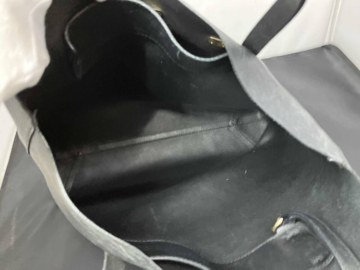 ブラック系 黒系