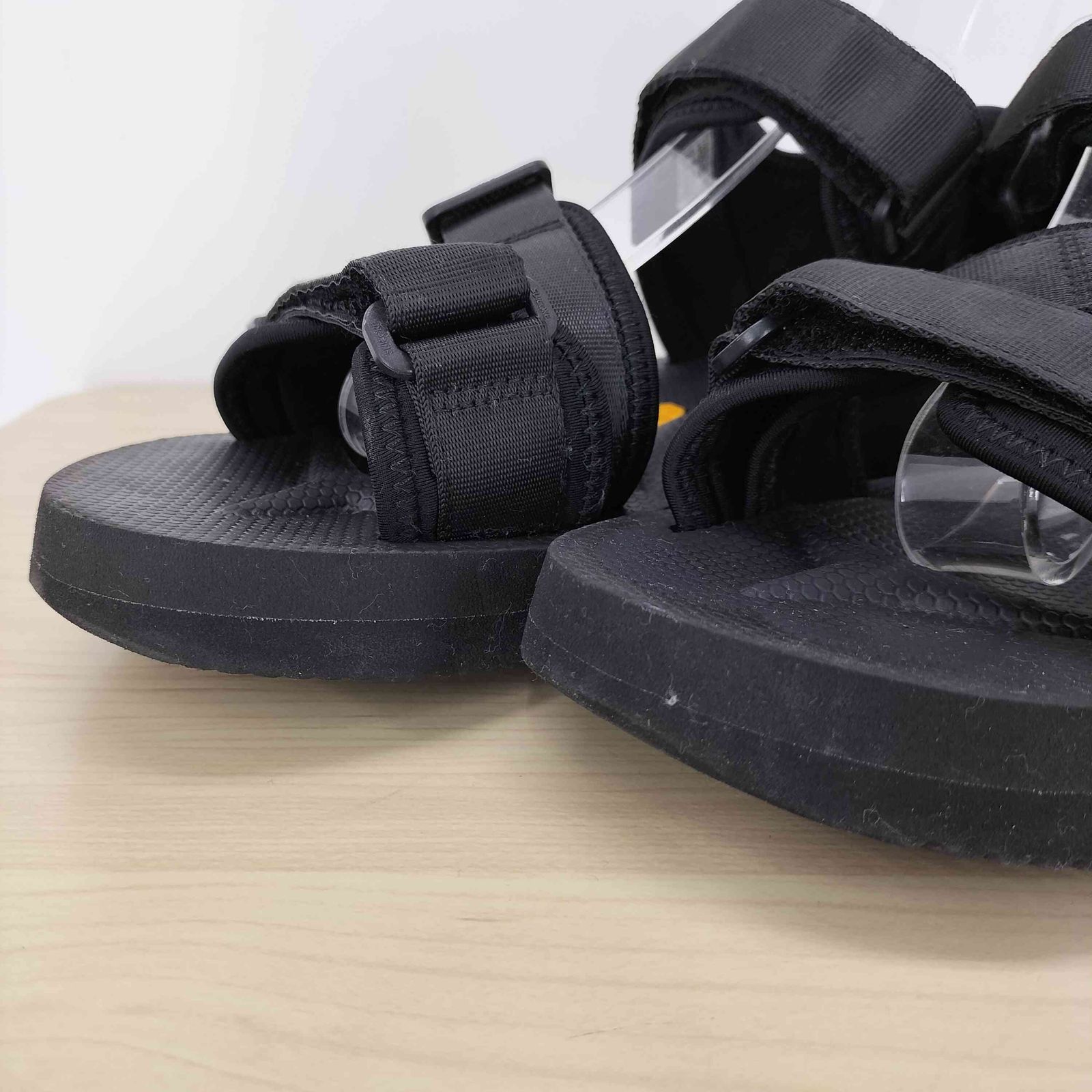 【美品】〈SUICOKE〉スイコック ベルトサンダル 黒 27cm SUICOKE〉スイコック ベルトサンダル 黒 27cm