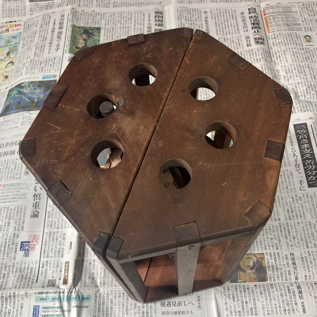 昔の回転炬燵 六角形 アンティーク 火鉢 木枠 暖炉 囲炉裏 冬のキャンプ 昔の回転炬燵 六角形 アンティーク 火鉢 木枠 暖炉 囲炉裏 冬の