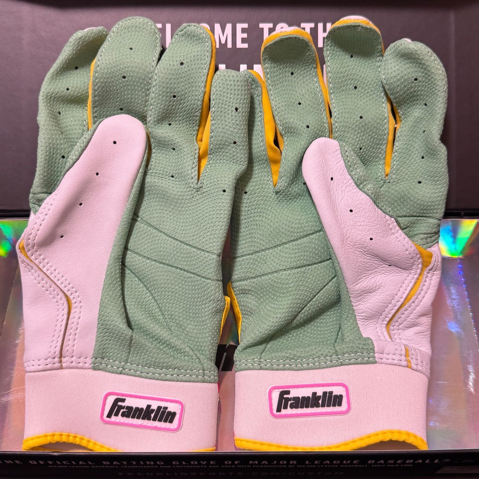 Franklin Custom CFX Pro ホワイト パドレス バッティンググローブ