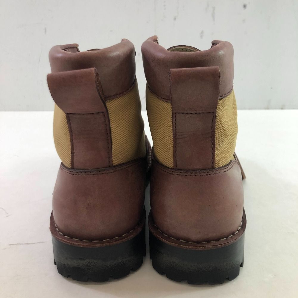 マウンテンブーツ