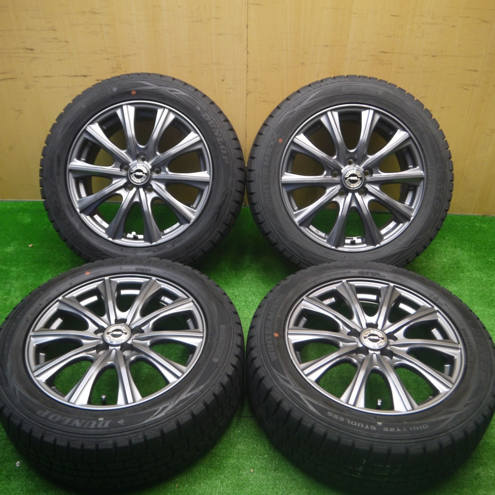 *送料無料* バリ溝！9.5分レガシィ等 205/55R16 スタッドレス ダンロップ ウインターマックス WM01 AXEL アクセル PCD100/5H4082108Hス