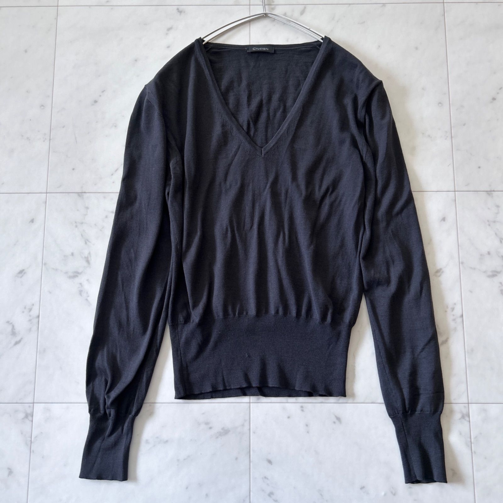 美品 Cruciani クルチアーニ Vネックニット チャコールグレー 40